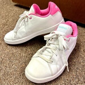 REEBOK ROYAL COMPLETE CLN 2 Barbiecore women’s size 6